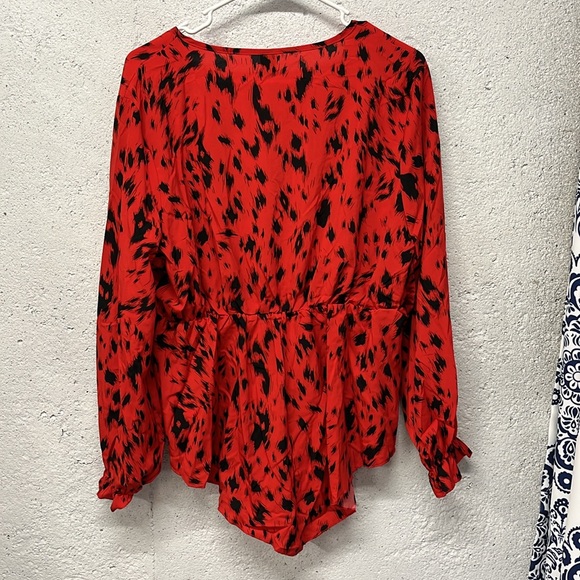 SALE Shein Blouse Red Black Animal Print Top Surplice V Neck Long Sleeve 0XL - Picture 3 of 7
